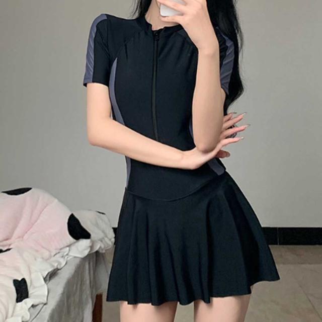 플레어 원피스형 배색 래쉬가드 점프수트 수영복