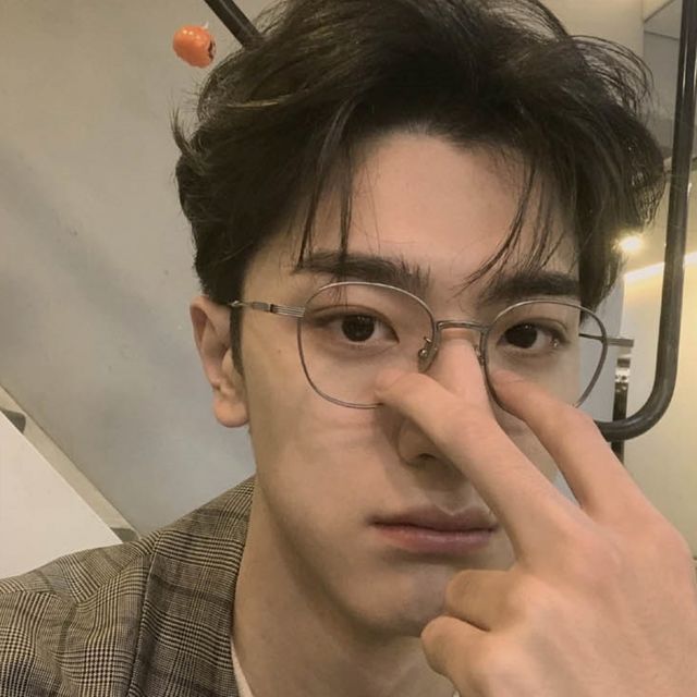 남녀 라운드 글라스 패션안경 안경테 실버 남자 여자