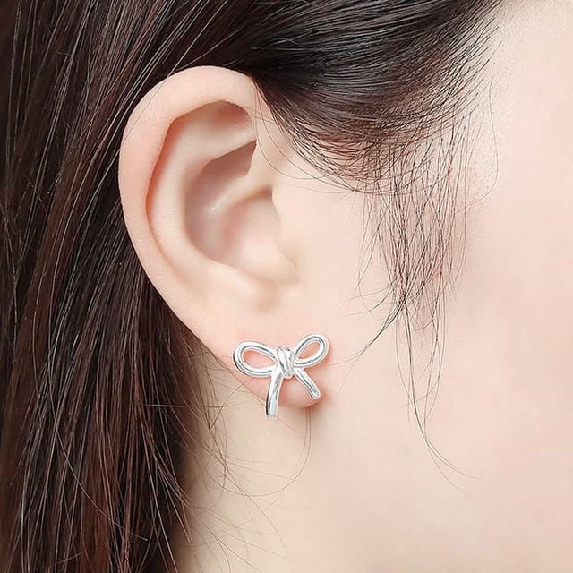 로맨틱 리본 귀걸이 쇼핑백포함 데일리귀걸이 여자귀걸이