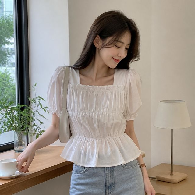 여성 셔링 블라우스 스퀘어넥 크롭 상의 데일리룩 오피스룩