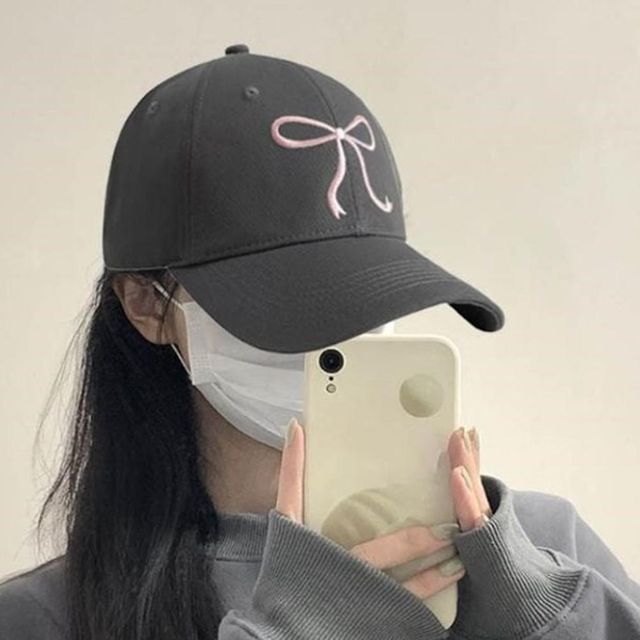 캡모자 모던하고 러블리한 핑크리본 자수 데일리 모자