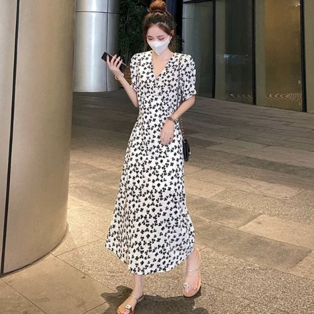 허리 스트랩 조절 브이넥 플라워 패턴 롱 원피스