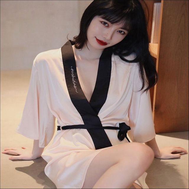 여성 모조실크 샤워가운 부드러운 촉감 로브 홈웨어