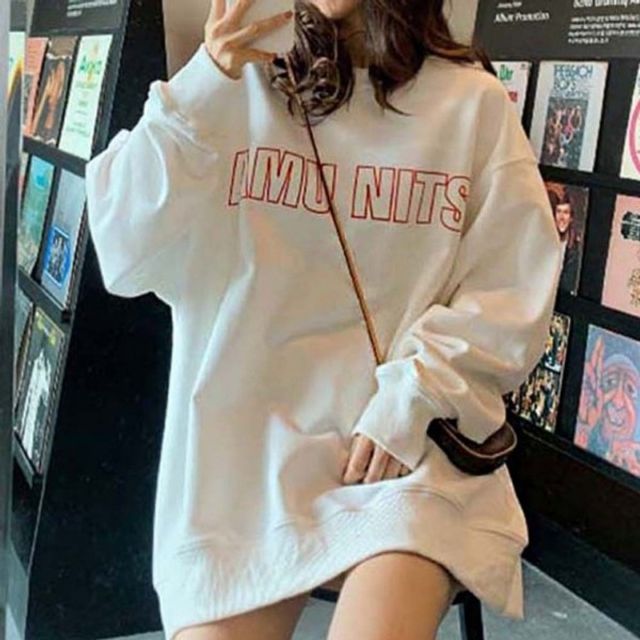 라운드넥 여성 긴팔 티셔츠 가을 패션 아이템