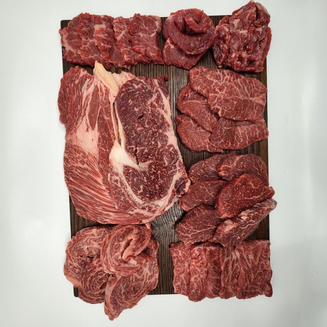 정성2호 꽃등심400g+채끝200g+갈비200g+특수부위200g