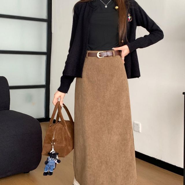 모던브라운 골덴 롱스커트 하이웨스트 가을 코디룩