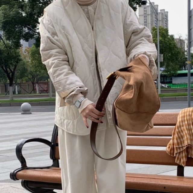 남녀공용 오버핏 누빔 패딩 조끼 간절기 집업 레이어드 경량 겨울 보온