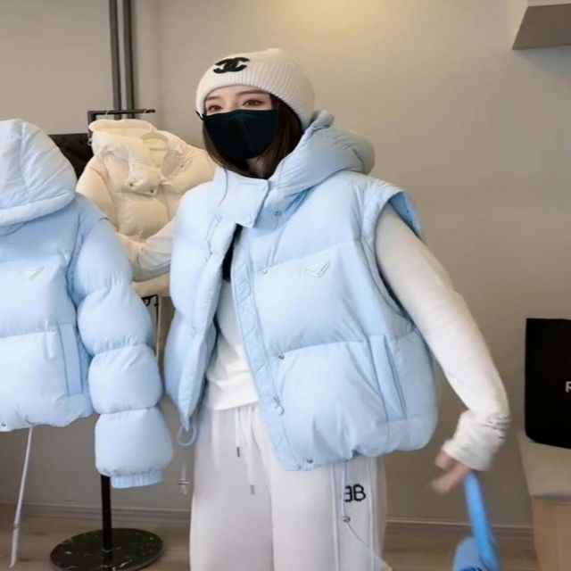 여성 폼폼 소매 탈부착 후드 패딩조끼, 3컬러 점퍼 겸용