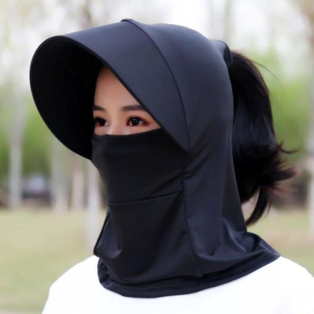 여름철 뜨거운 햇빛으로부터 피부 보호 전센 선캡