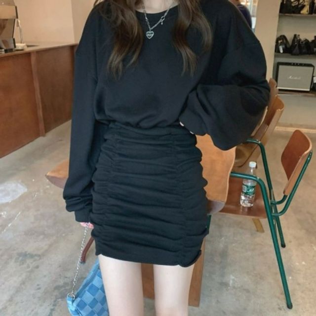 깔끔 페미닌 심플 롱 원피스 니트 라운드넥 플레어