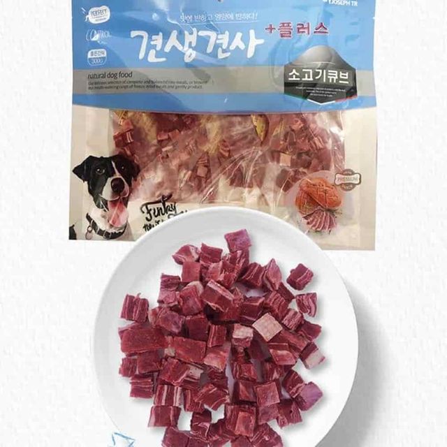 큐브 소고기 300g 강아지건조간식 애완동물간식 애견간식큐브형 강아지간식가방훈련용