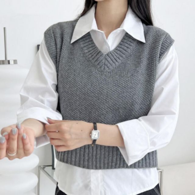 여성 데일리 브이넥 크롭 니트 조끼 베스트