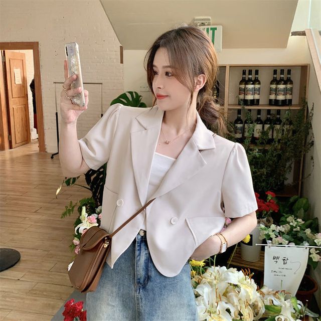 여성 퍼프소매 원버튼 반팔자켓 데이트룩