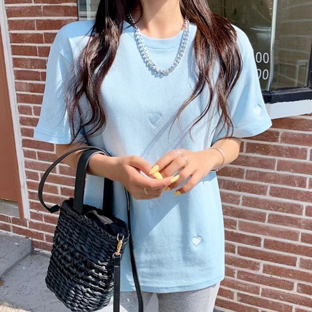 사랑스러운 하트 자수 포인트 여성 데일리 반팔티