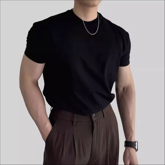 남성반팔티 라운드넥 베이직 여름티셔츠 머슬핏 반팔 2색