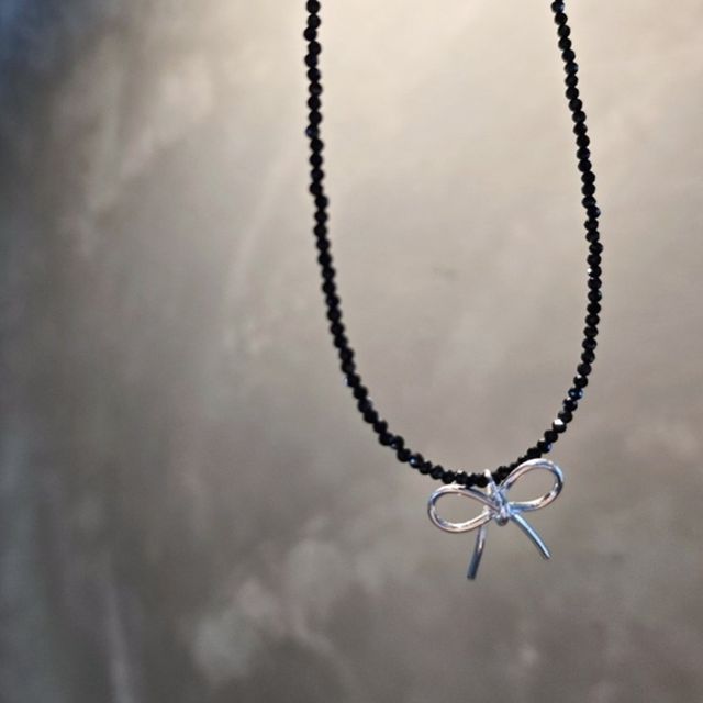 실버925 국내제작 천연석 유니크 목걸이 실버 리본 팬던트 은목걸이 (SILVER) 장식