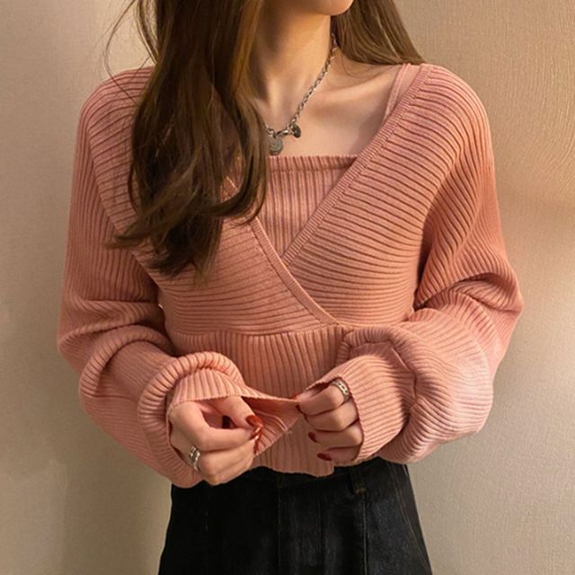 스퀘어 나시 레이어드 랩 니트 일체형 슬림핏 여친룩