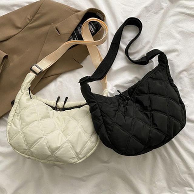 퀄팅 패딩 호보백 여성용 데일리 크로스백 가방