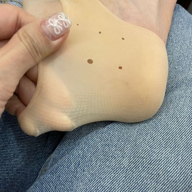 통풍형 뒷꿈치 살색 실리콘 패드 발
