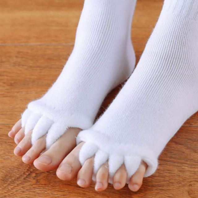 양말 발가락 스트레칭 수면 여성