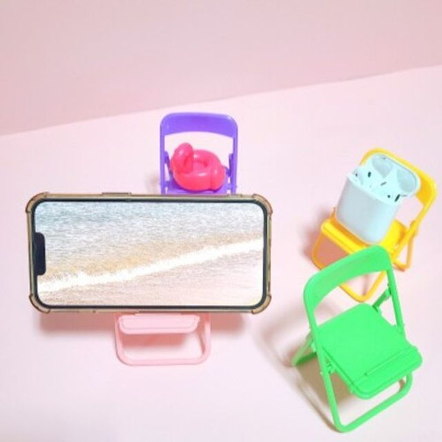 접이식 의자 핸드폰 거치대 휴대폰 매장