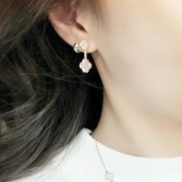 실버925 국내제작 자게 클로버 포인트 유니크 실버 이어링 은귀걸이 (SILVER)