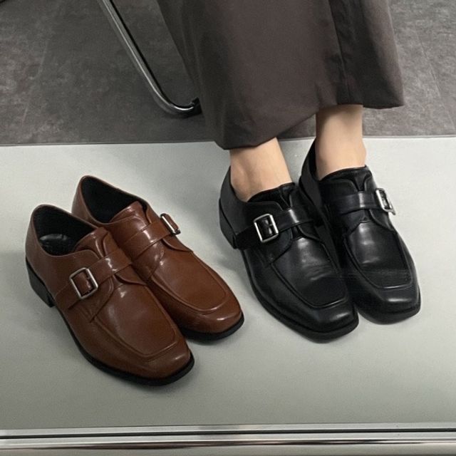 버클 스트랩 장식 클래식 쉐입 로우굽 데일리 메리제인로퍼슈즈 6SS