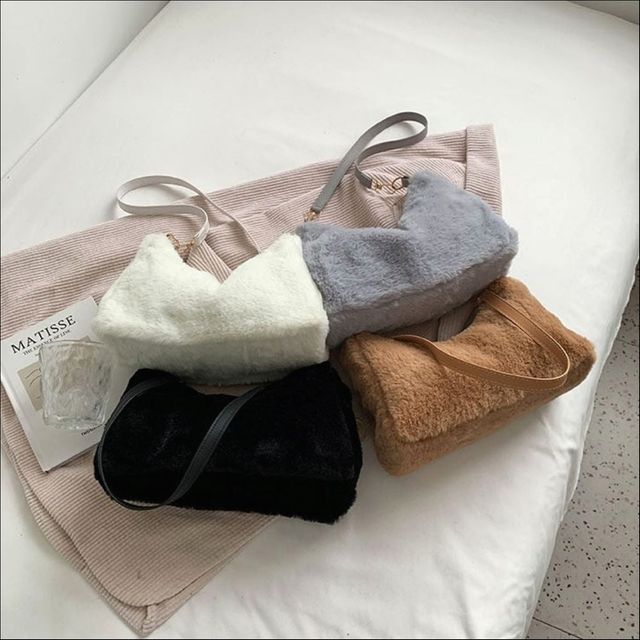 소프트 페이크퍼 숄더백 여성 겨울가방 털가방 4컬러
