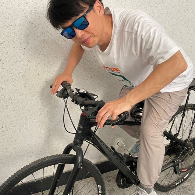 편광 사각 뿔테 선글라스 블루미러