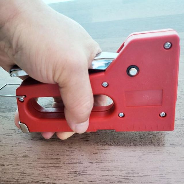 목공 손타카 쉬운 사용법 D형 타카건 심포함 DIY 목공 도구