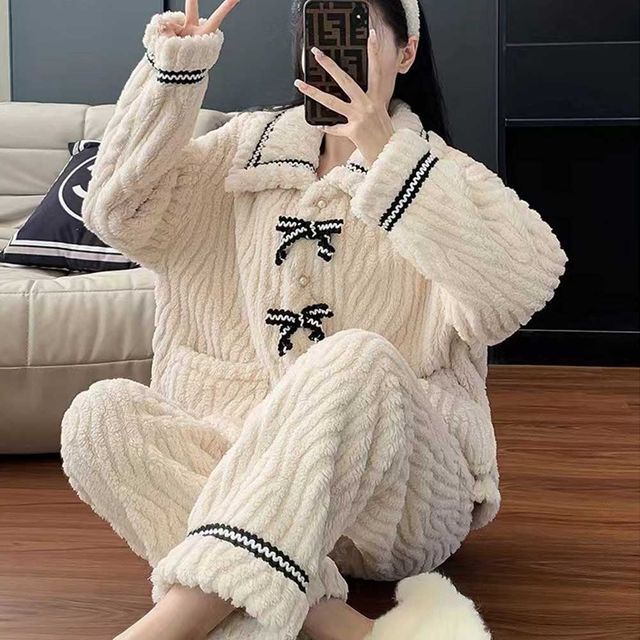 리본 카라 부들이 수면 잠옷 상하 세트 겨울 홈웨어