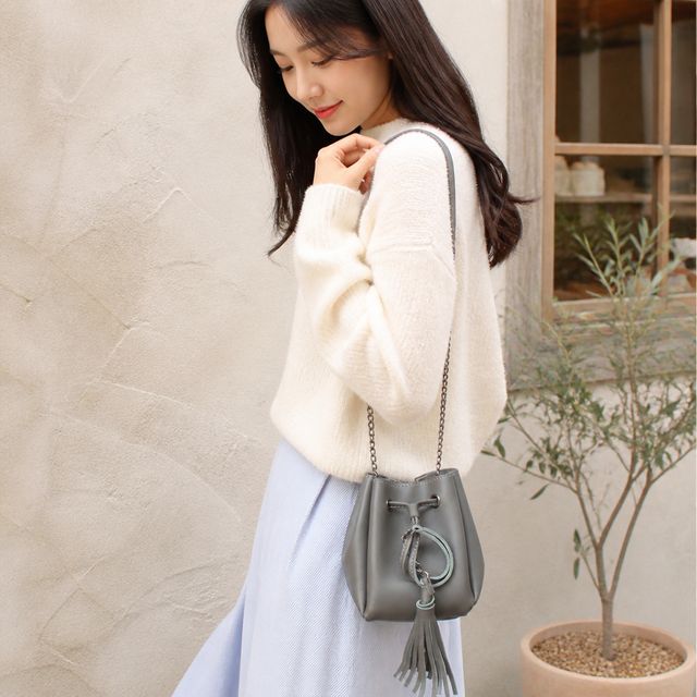 여성 크로스백 미니백 복주머니형 스웨이드 인조가죽 데일리룩 가방