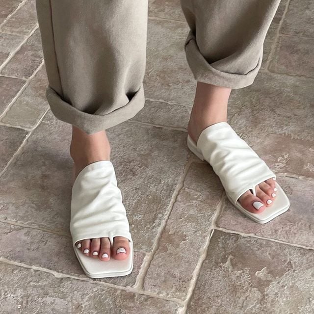 스퀘어코 슬리퍼 여름 데일리신발 발편한 엄지쪼리