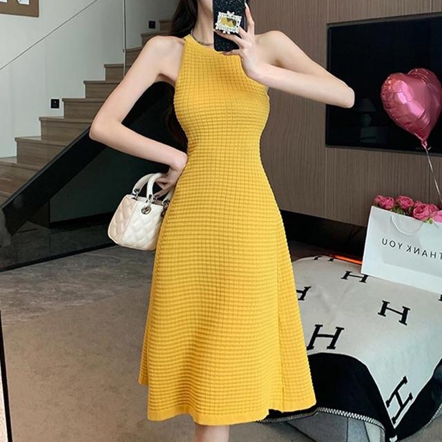 노란색 홀터넥 나시 원피스 해외여행 여름옷 휴가룩