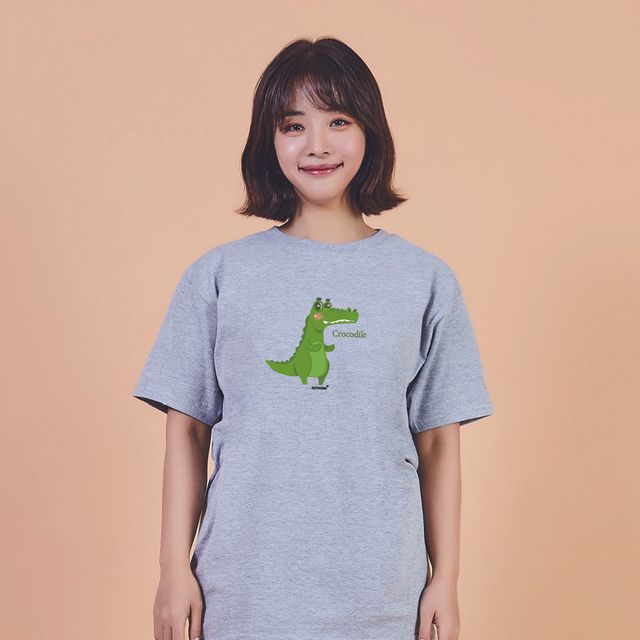 키밍 CROCODILE 악어 그래픽 반팔티 AI - 강렬한 악어 일러스트 티셔츠