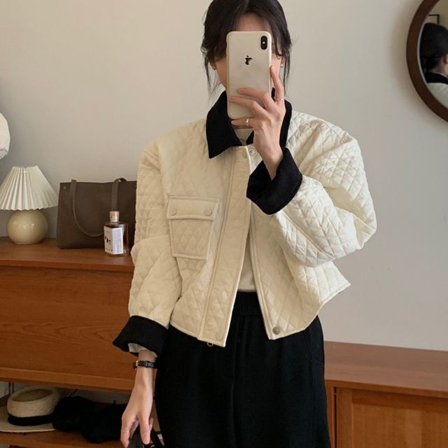 배색카라 아이보리 퀼팅 숏자켓 모던 데일리룩