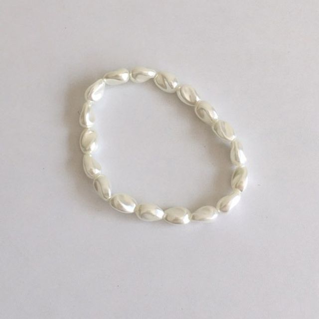 twist pearl bracelet