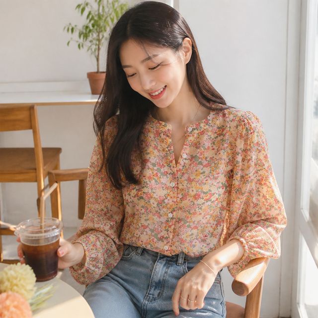 여성 플로럴 꽃무늬 블라우스 긴팔 셔츠 루즈핏 가을 겨울 데일리 오피스룩 상의