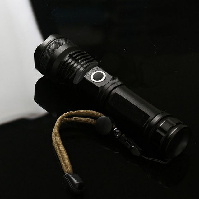 8000루멘 XHP50 칩셋 5모드 X50 LED손전등 본품