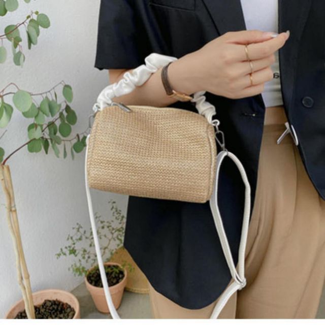 스퀘어 밀짚 토트백 라탄 크로스백 투웨이 가벼운 여름 가방 여성 비치 바캉스백
