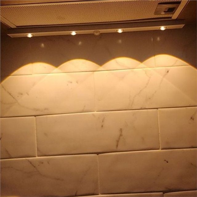 센서 조명 60cm 무선 센서등 붙이는 모션 복도 욕실 주방 현관 인테리어 간접조명 장식장 진열장 무드등