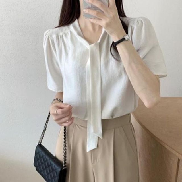 넥타이 블라우스 하늘하늘한 가볍고 쾌적한 여성 반팔 여성블라우스