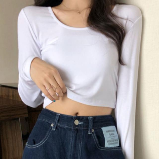 여성 댄스 크롭티 라운드넥 긴팔 흰색 배꼽티