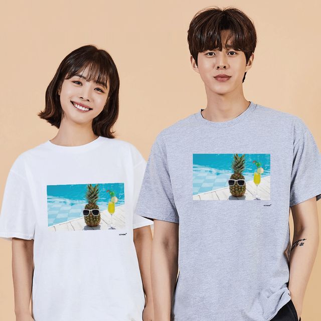 키밍 휴가 칵테일 파인 반팔티 - 여름 휴가룩 tropical 패션