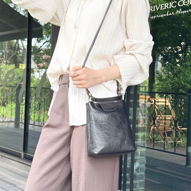 여성 숄더백 미니 데일리가방 여자백팩 겸용 신상