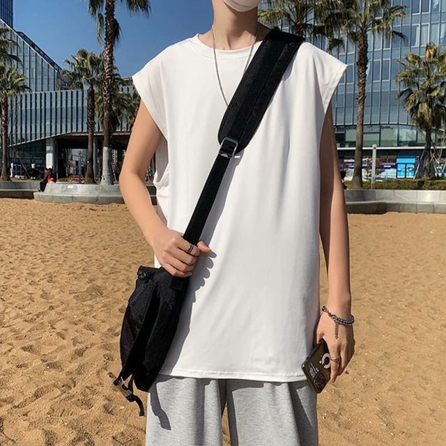 흰색 민소매 오버핏 나시티 여름 짐웨어 헬스 남성 레이어드나시 티셔츠