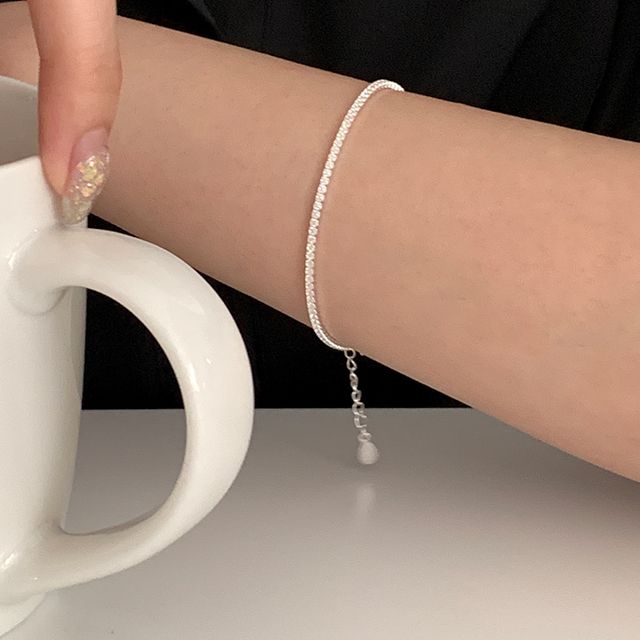 (925 Silver) Slim cubic bracelet C 31 - 은팔찌 세련된 디자인