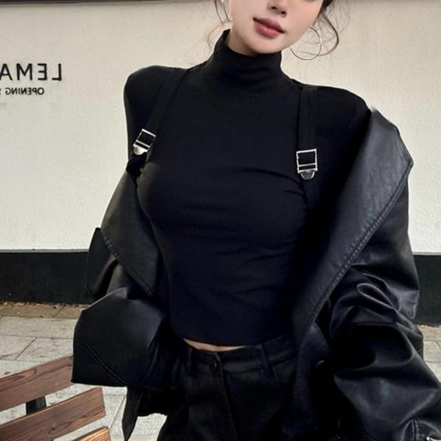검은색 슬림 크롭티 여성 가을 겨울 긴팔티 디자인 캐주얼 니트