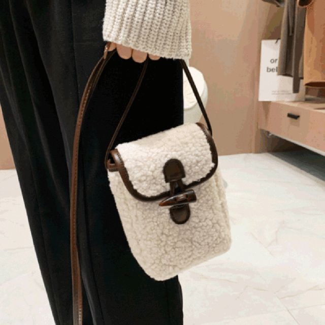 HT-8211 블랙 여성 가방 캐쥬얼 디자인