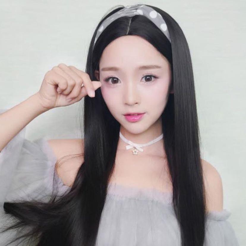 긴 머리 자연스러운 연출 통가발 생머리 스타일